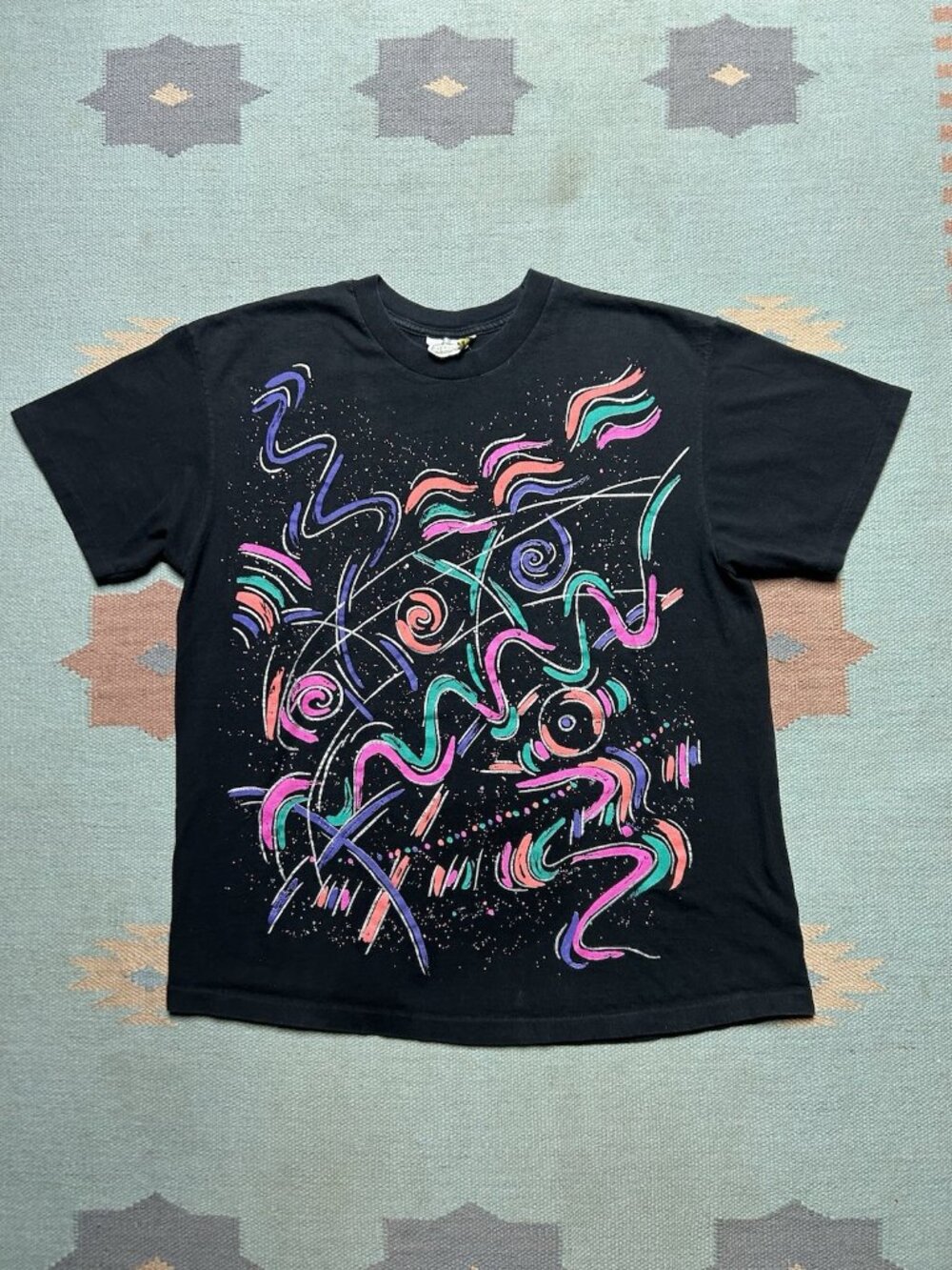 Vintage 90s graphic t shirt abstract art neon colors single stitch black large